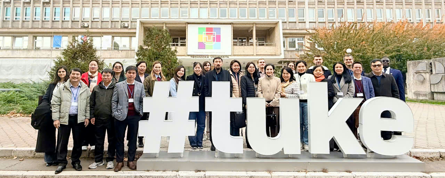 UEH attended the Erasmus+ DIGITAL MOVE Consortium Meeting and the Ulysseus R&I Conference in Slovakia: Advancing International Cooperation and Digital Transformation in Higher Education