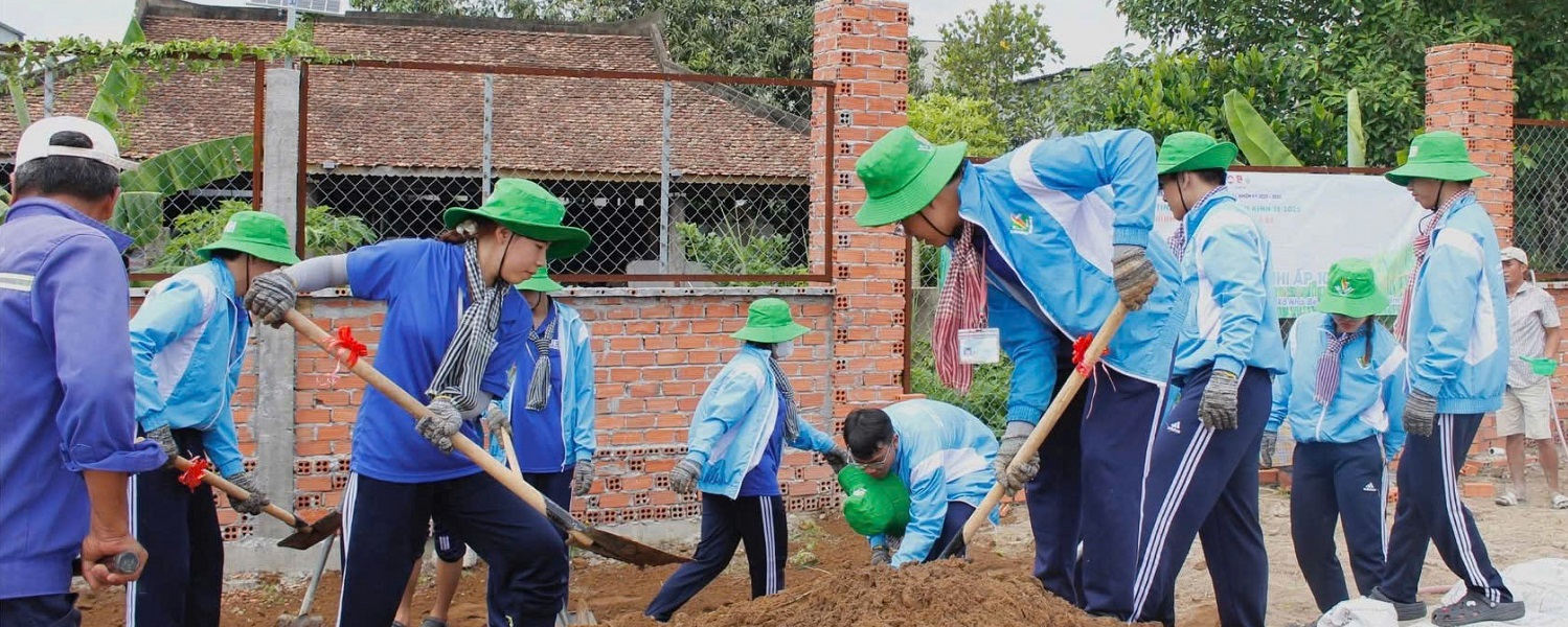 UEH Youth Union and Student Association: Accompanying Learners on the Journey to Implement UEH's 17 Sustainable Development Goals
