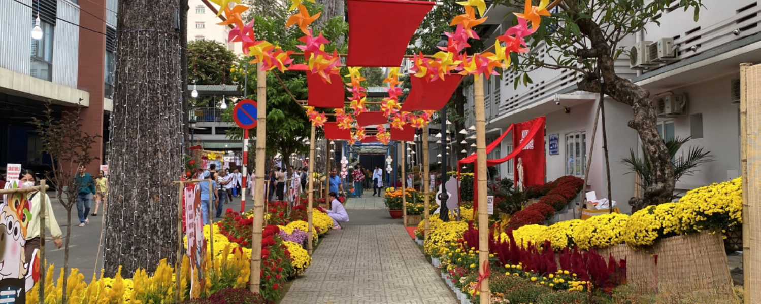 ISCM Brings the Tet Spirit to Cho Ray Hospital's Patients and Medical Staff with the 2026 Flower Street Volunteer Project