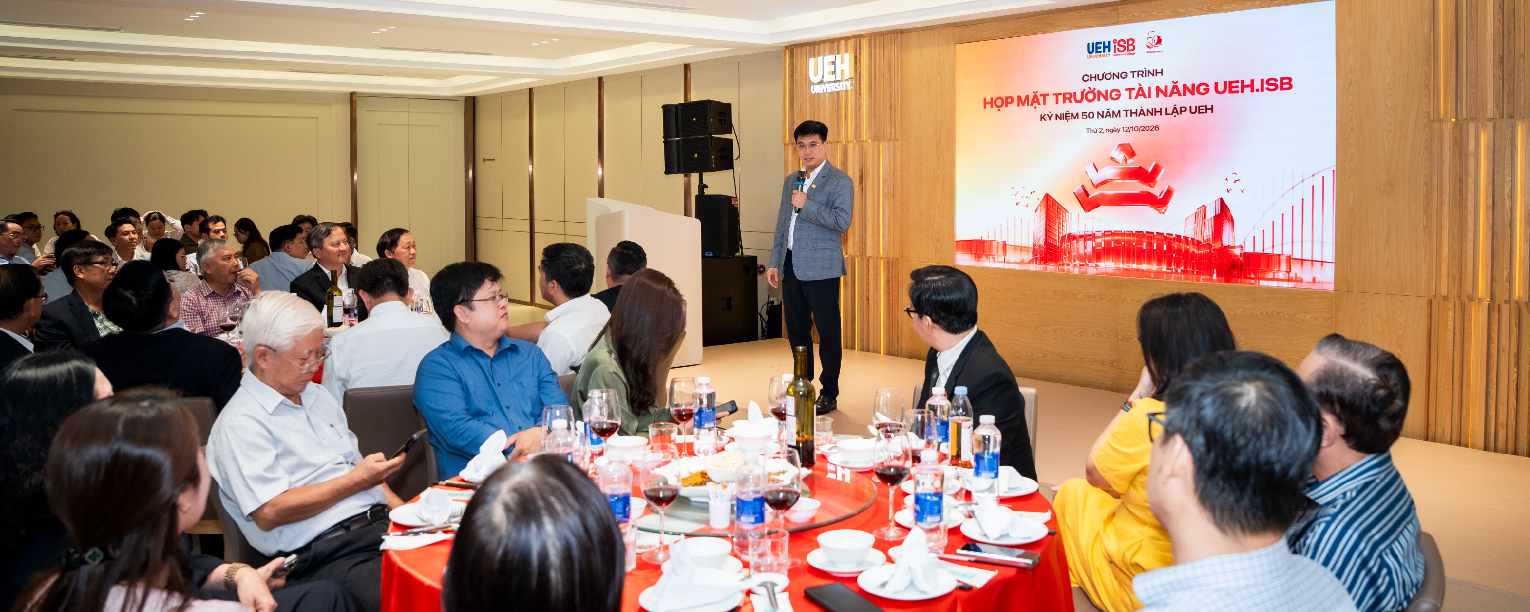 Trường Tài năng UEH.ISB họp mặt kỷ niệm 50 năm UEH: Tiếp nối di sản, vững Nội lực cùng Bứt phá