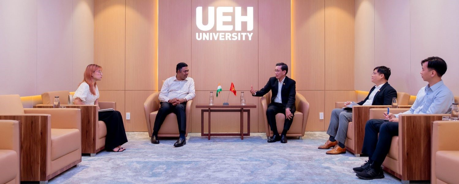 UEH welcomed and worked with the Consulate General of India in Ho Chi Minh City

