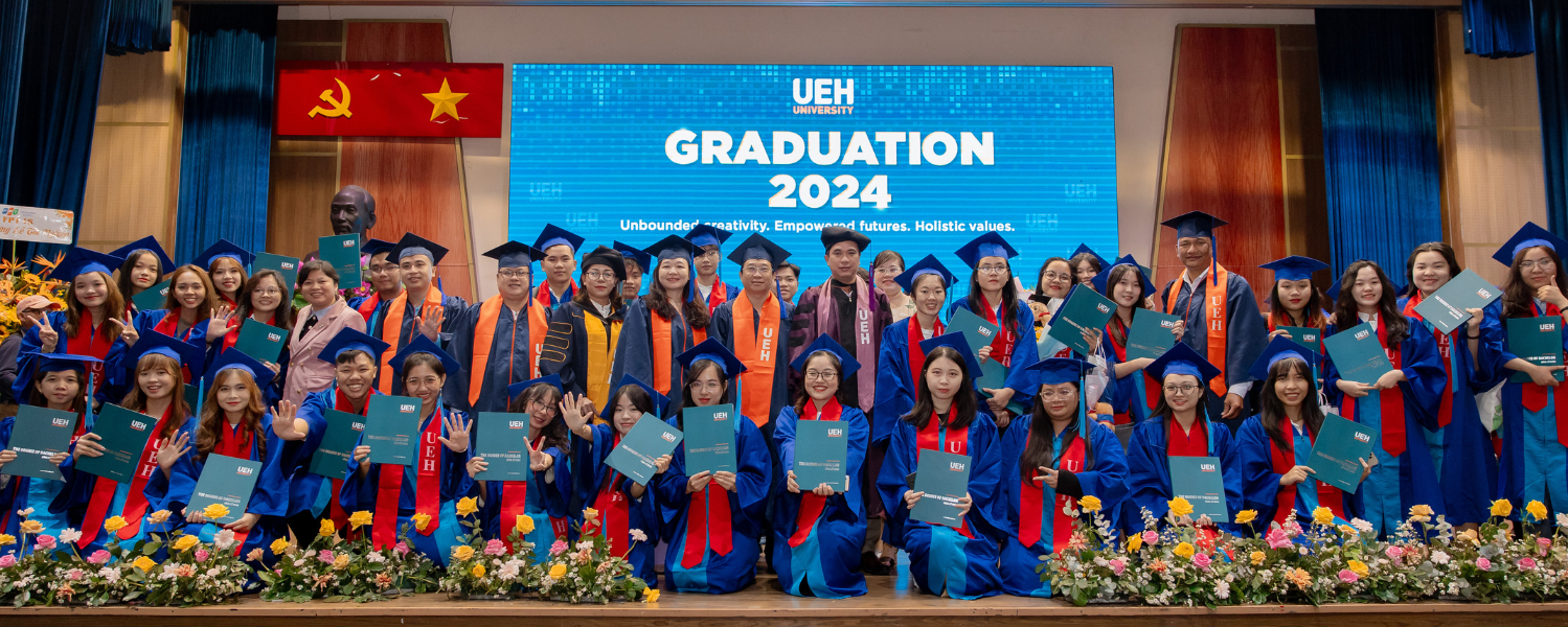 Graduation Ceremony in Ho Chi Minh City of The First Generation of New Graduates from UEH Vinh Long Campus: Degrees and Values Worthy of Efforts

