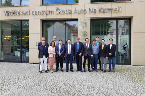 UEH attend the workshop on University - Enterprise learning, sponsored by Erasmus+ project