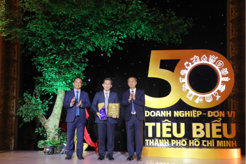 University of Economics Ho Chi Minh City Honored Among Top 50 Key Institutions of the City on the 50th Anniversary of National Reunification
