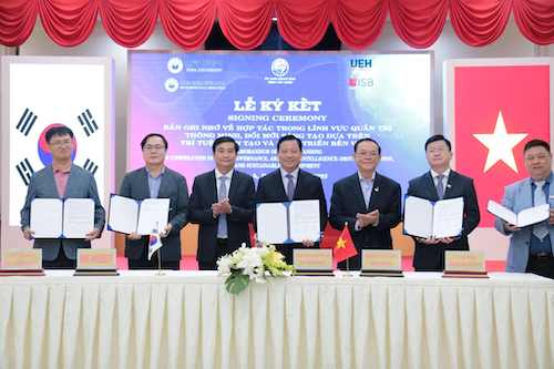 UEH Signs Cooperation Agreement with Tay Ninh Provincial People's Committee on Smart Governance, Innovation, and Artificial Intelligence
