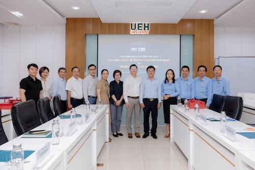 Working Session and Discussion on Cooperation between the University of Economics Ho Chi Minh City and Bac Lieu University
