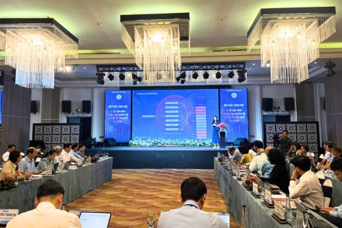 UEH Participates in Sharing and Discussion at the Scientific Conference on the Operating Mechanism of the National Research Center for Ocean Technology in Khanh Hoa
