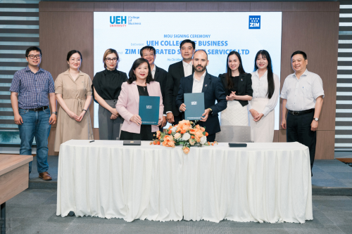 MOU Signing Ceremony between the College of Business UEH and ZIM Integrated Shipping Services Vietnam LLC
