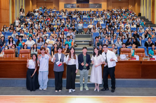[UEH Sharing & Giving - Career Fair 2026] Workshop Series Equips Students with Professional Skills
