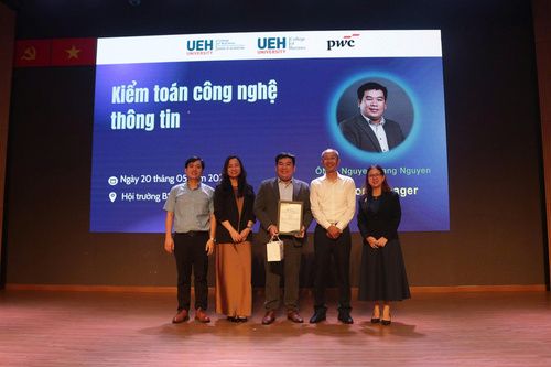 Seminar “Kiểm toán công nghệ thông tin: Chìa khóa nâng cao quản trị rủi ro và an toàn thông tin trong thời đại số - Cơ hội tiếp cận thực tiễn nghề nghiệp cho sinh viên UEH”