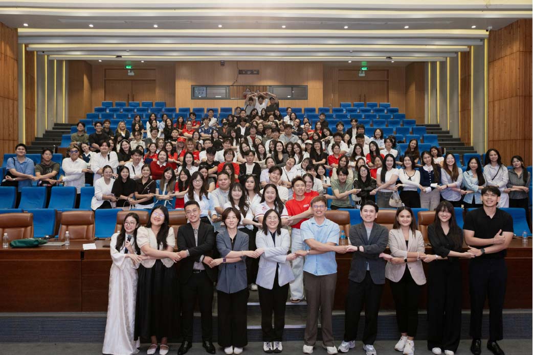 Academic Visit & Student Mobility 2026: Thúc đẩy giao lưu học thuật và kết nối văn hóa giữa Trường Tài năng UEH.ISB và Đại học Khon Kaen (Thái Lan)
