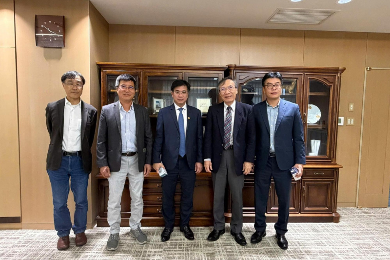 UEH Shares Its Model of an Innovation-Driven University and Expands Partnership Networks in Japan